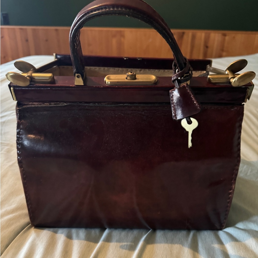 Vintage Doctor’s Bag. Unbranded. In great condition